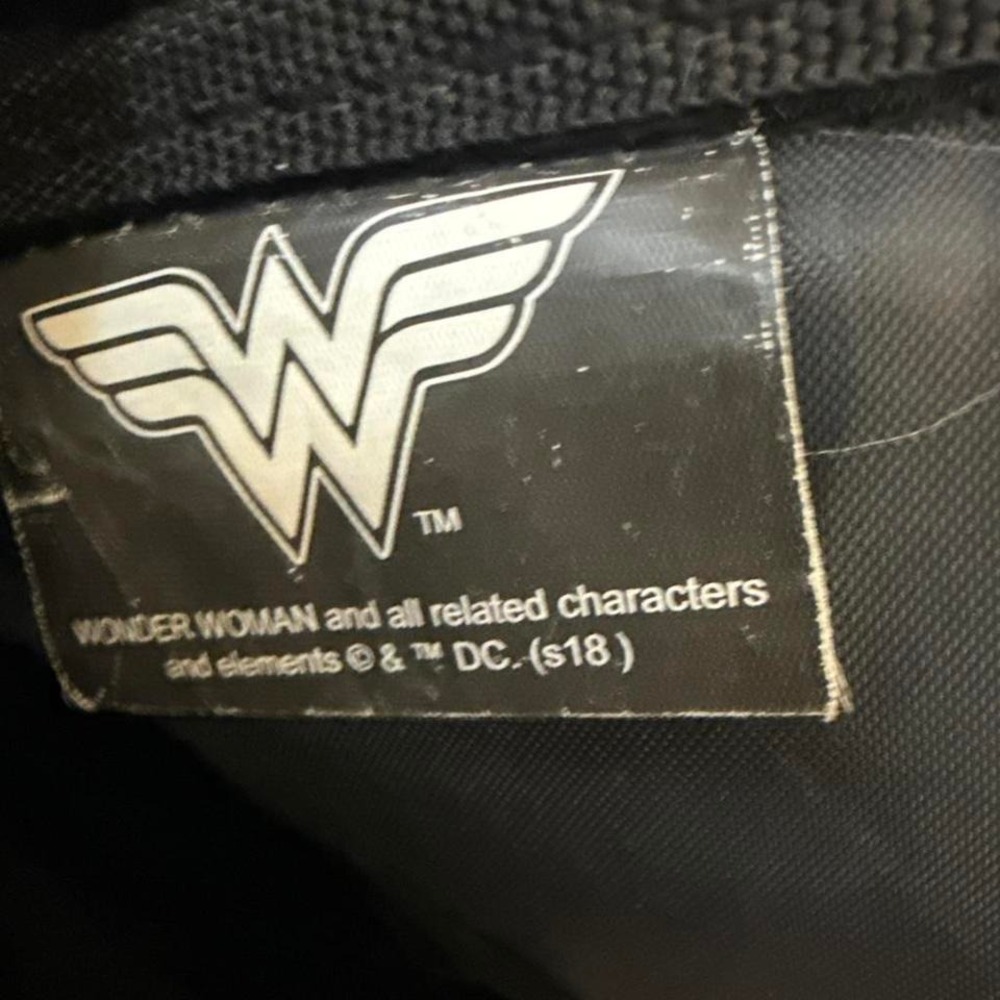 DC Wonder Woman Backpack - Picture 6 of 7